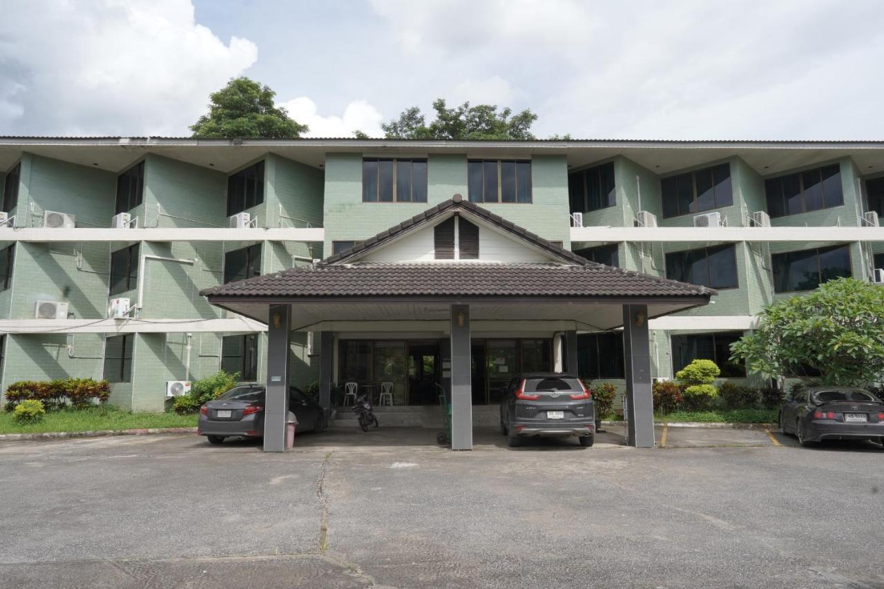 Sport Inn Chiang Rai Exterior foto